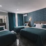 Melrose 3*