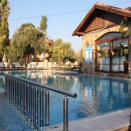 Melrose ホテル 3*