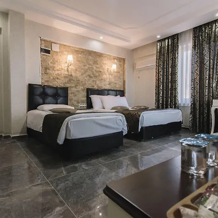 Melrose Hotel 3*