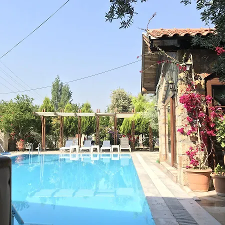 מלון Melrose House 3*