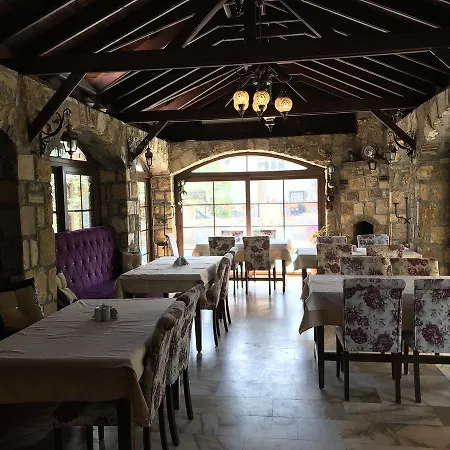 Melrose House מלון 3*