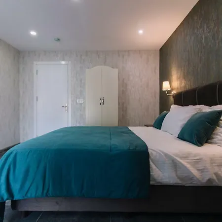 מלון Melrose House 3*