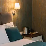 Melrose מלון 3*