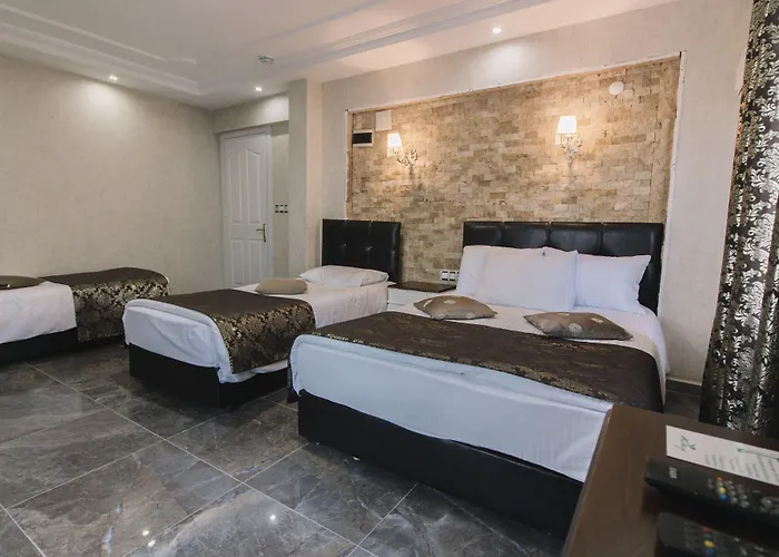 Ξενοδοχείο Melrose 3*